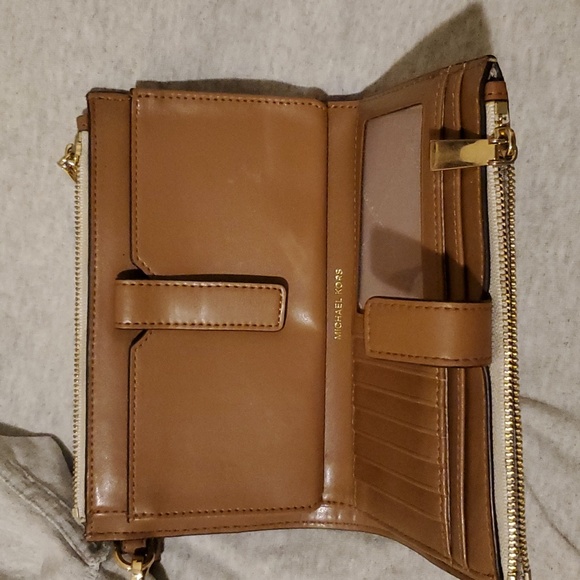 Wallet - Picture 3 of 3